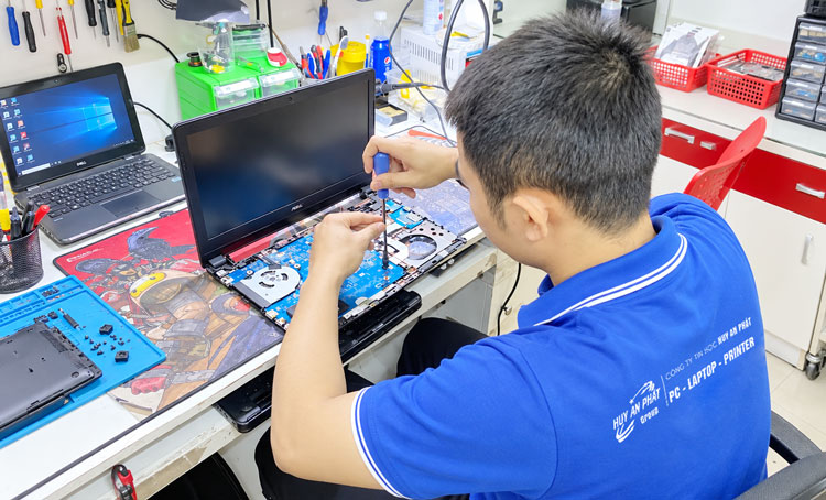 Thay Màn Hình Laptop Quận 8 Giá Rẻ Sửa Tại Nhà Lấy Liền 6 ky thuat sua chua laptop 1209 2