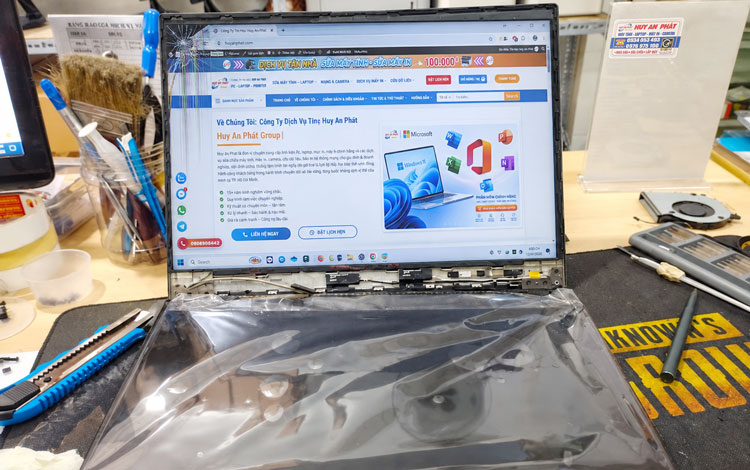 Thay Màn Hình Laptop Quận Tân Phú Giá Rẻ Tại Nhà Zin #1 2 Thay Màn Hình Laptop Bị Bể